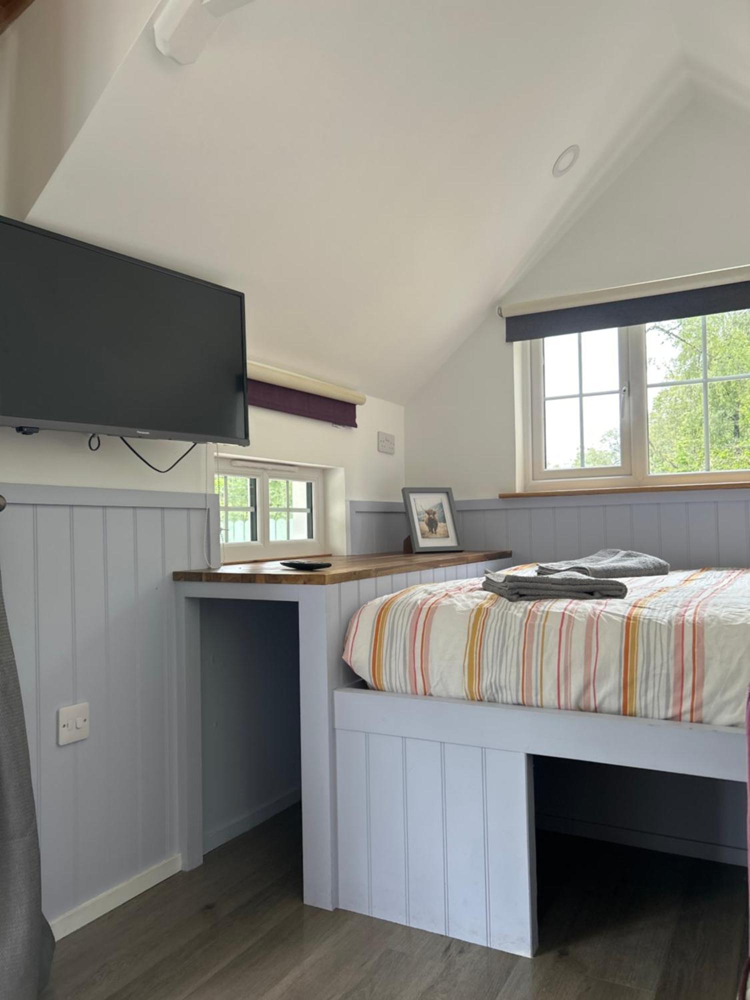 1Lochness Glam Lodges Inverness Dış mekan fotoğraf