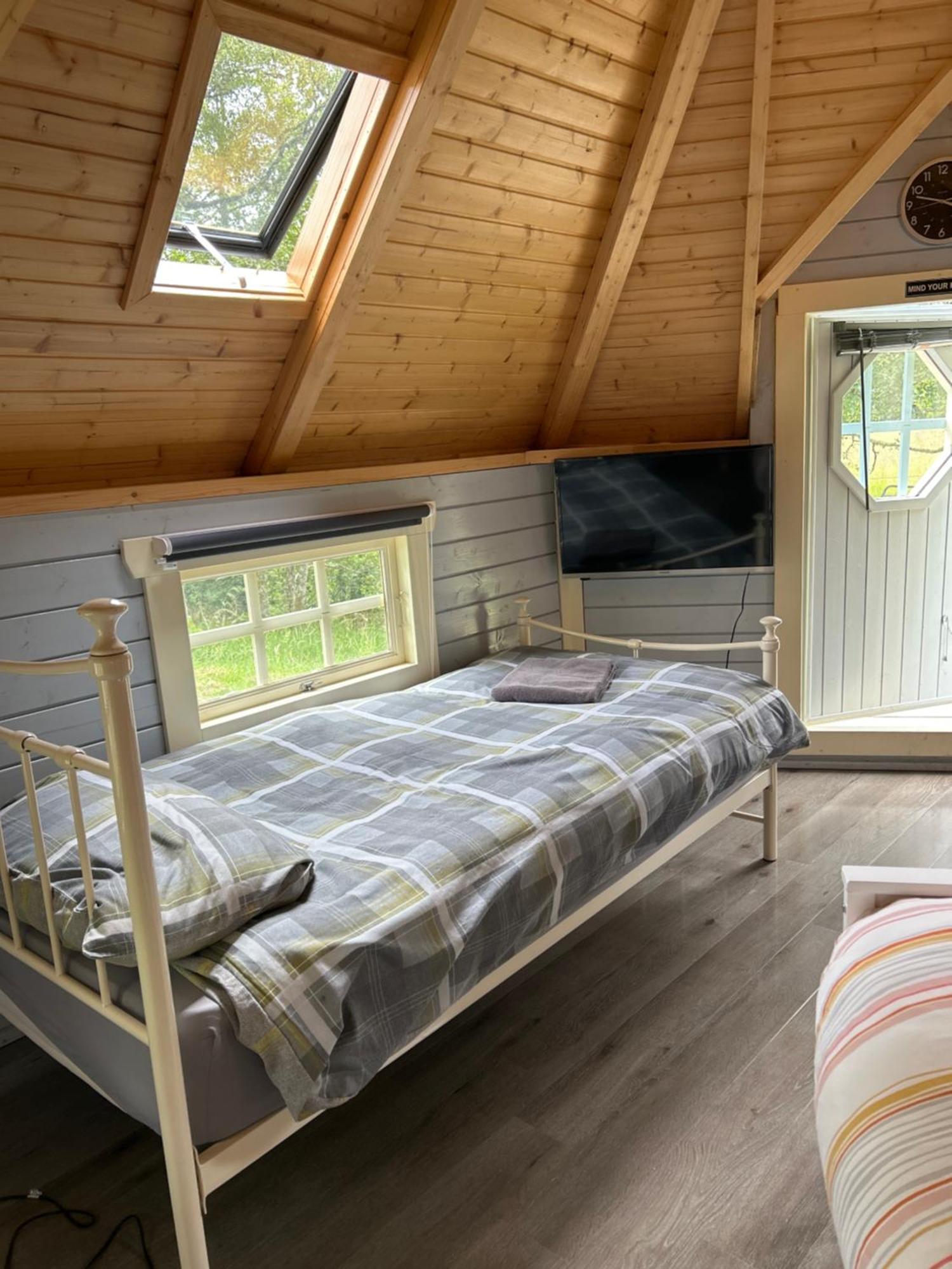 1Lochness Glam Lodges Inverness Dış mekan fotoğraf