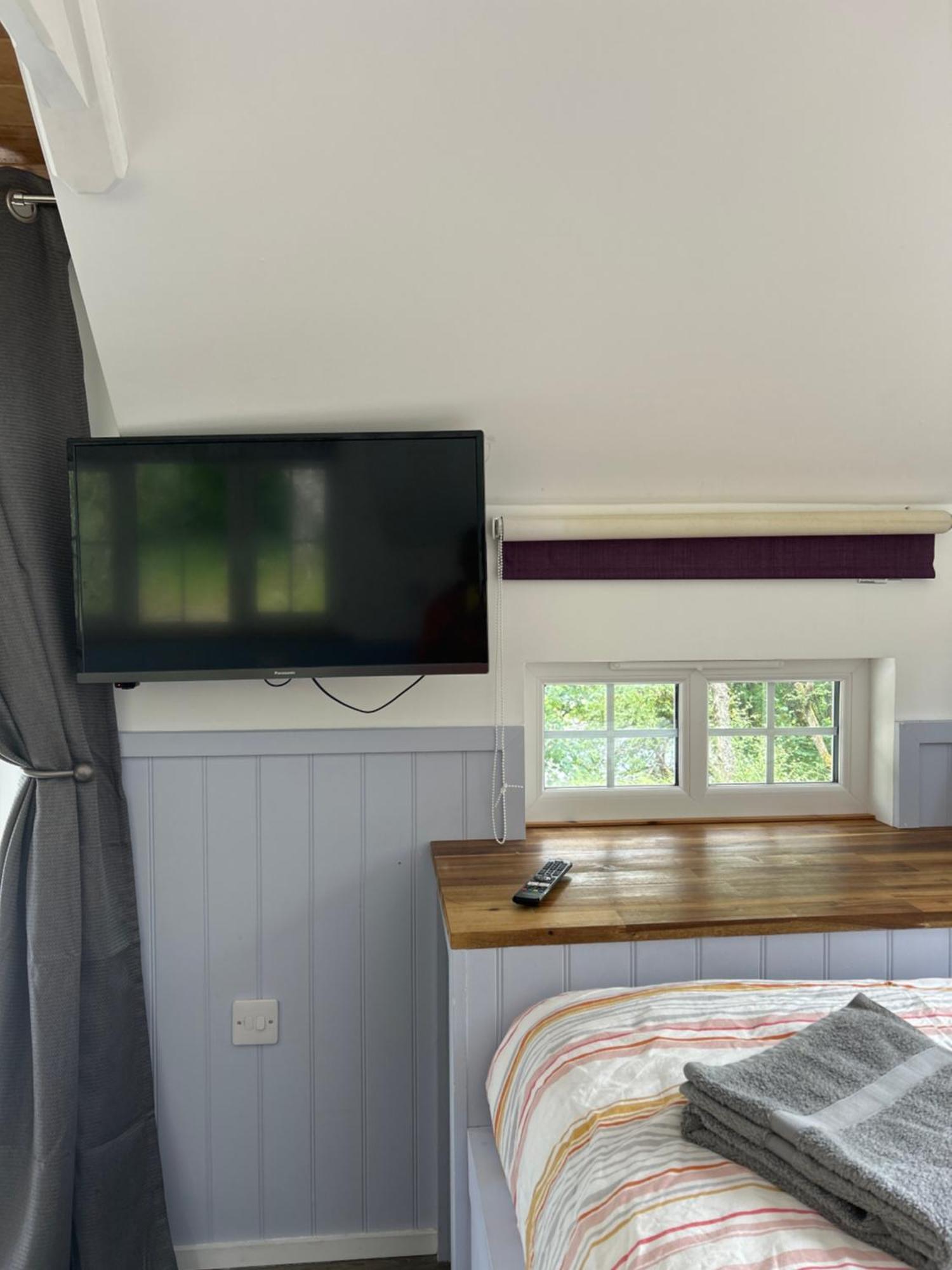 1Lochness Glam Lodges Inverness Dış mekan fotoğraf